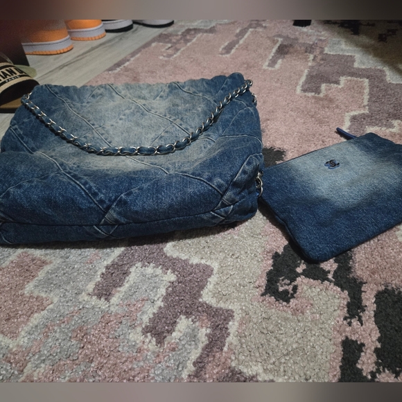 Chanel Quilted Blue Denim Shoulder Bag W/clutch - Picture 8 of 14